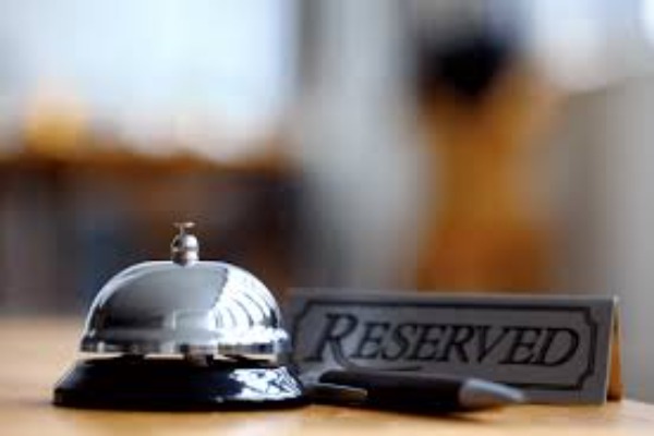 Erken Rezervasyon Neden Avantajlı? Tatilcile